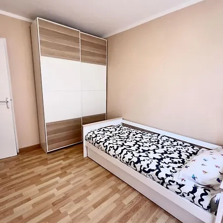 Apartment - 4 People - Parking Antibes