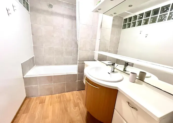 Διαμέρισμα - 4 People - Parking Αντίμπ