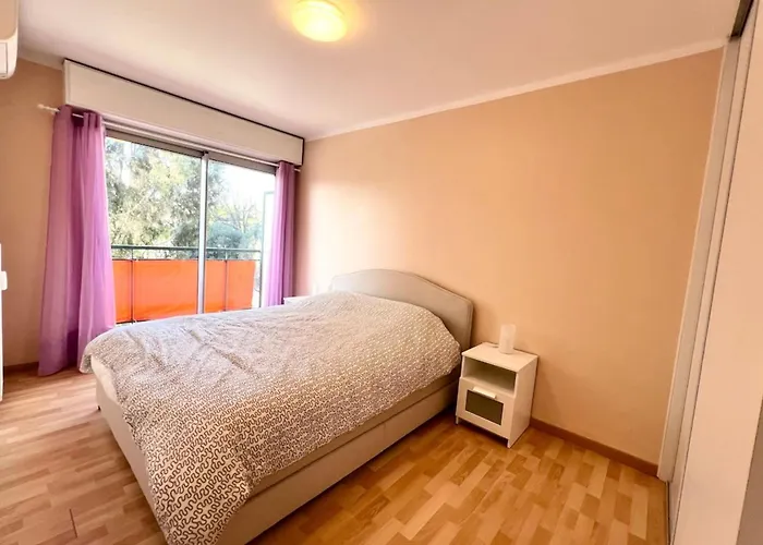 Διαμέρισμα - 4 People - Parking *